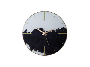 Dizajnové hodiny s mramorovým dekórom