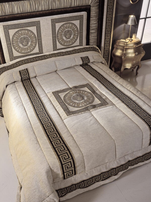 GRECALE čalúnená posteľ