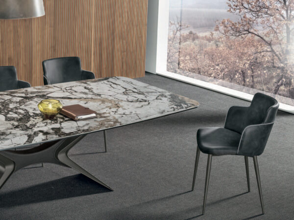 Jedálenský stôl SAIL - kovová podnož ANTRACITE 160 s umelou kožou 107 a keramickou doskou URBAN MARBLE 034