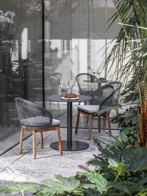 Exteriérové záhradné stoličky CYRANO v antracitovej farbe