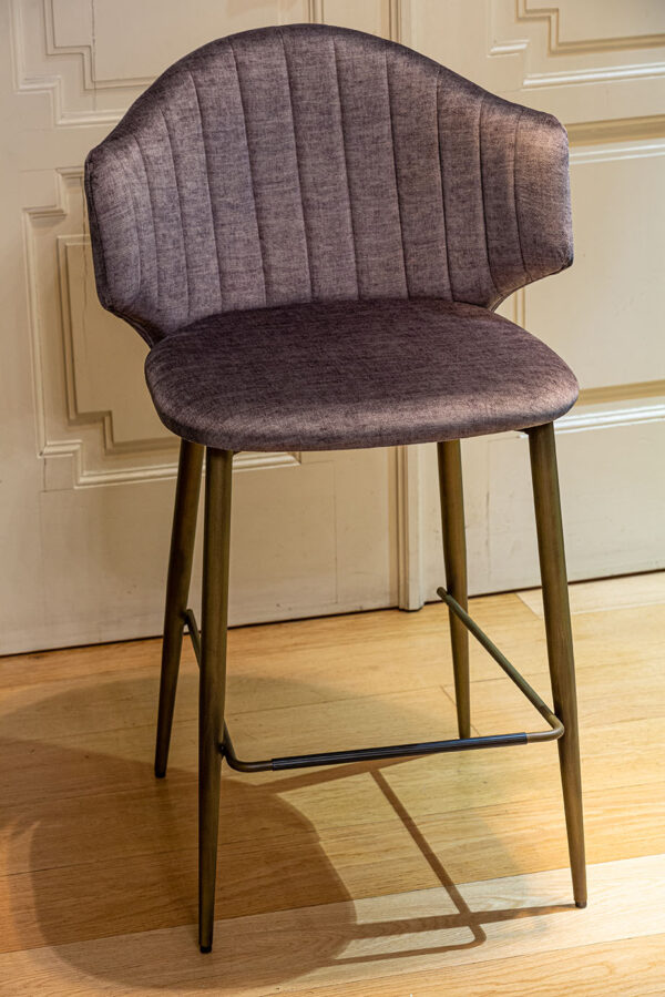 Dizajnová barová stolička WIND